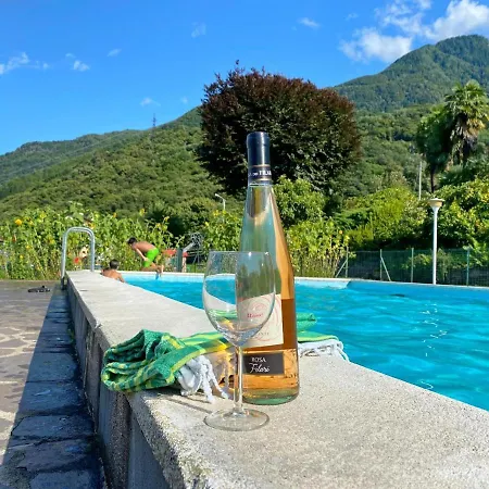 Sole 2 Terrassen Mit Pool Og Apartment Colico